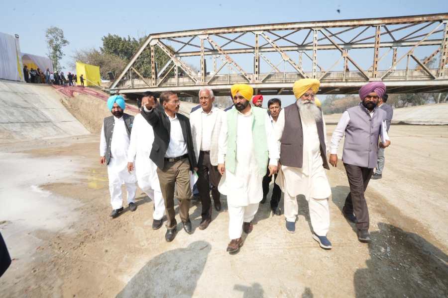 Punjab Canal Water Mann