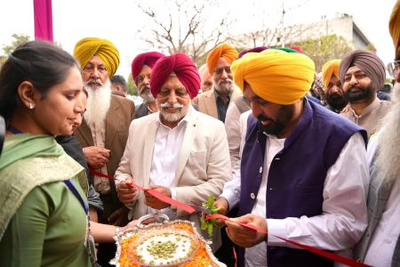 Bhagwant Mann Ribbon Cutting